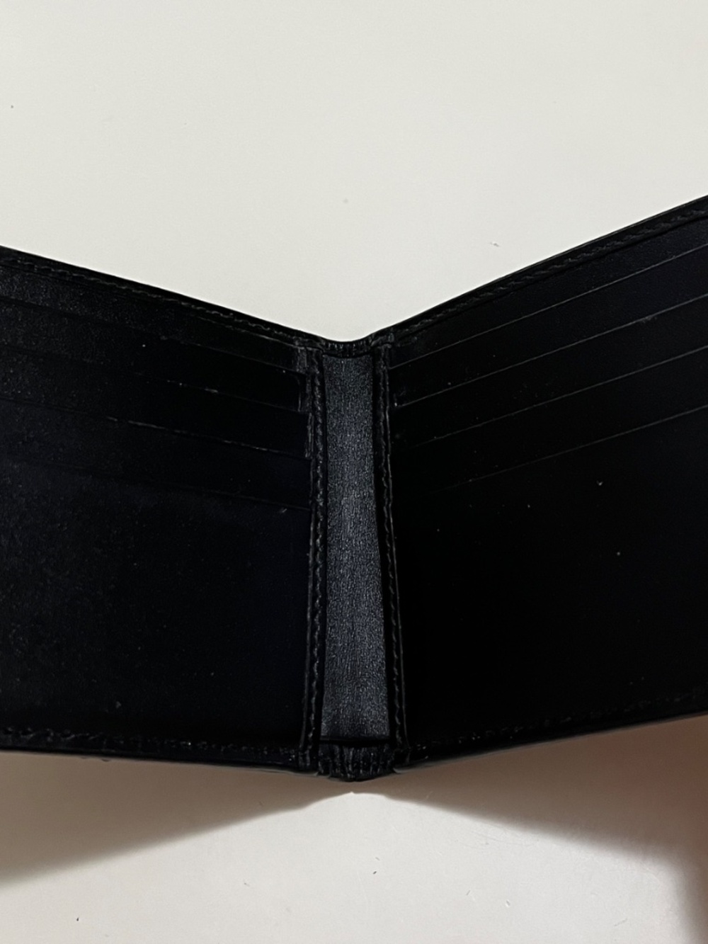Gucci Wallet for Men - Picture 3 of 9